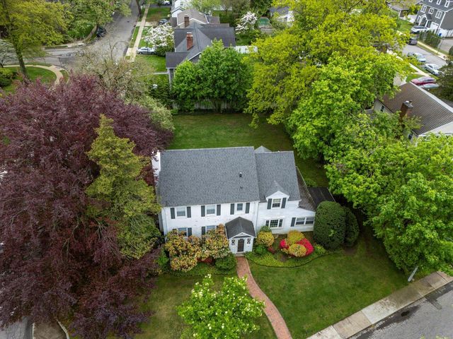 39 Searing Street, Rockville Centre, NY 11570