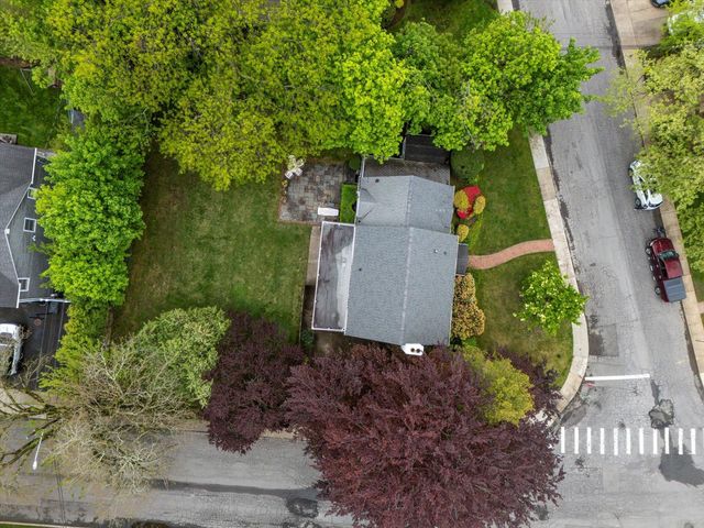 39 Searing Street, Rockville Centre, NY 11570