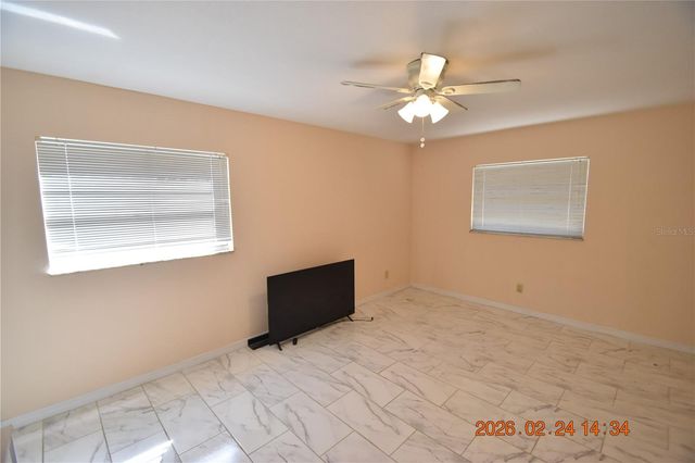 5028 16TH STREET, Zephyrhills, FL 33542