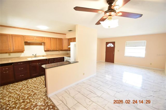 5028 16TH STREET, Zephyrhills, FL 33542