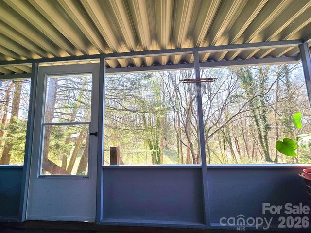 41 W Skyland Circle, Woodfin, NC 28804