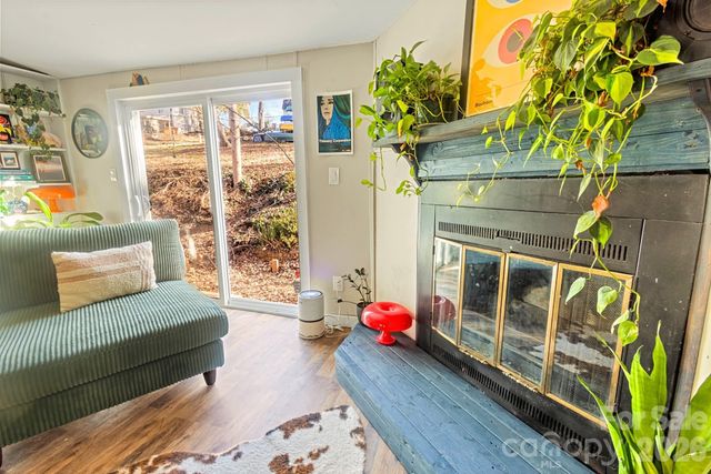 41 W Skyland Circle, Woodfin, NC 28804