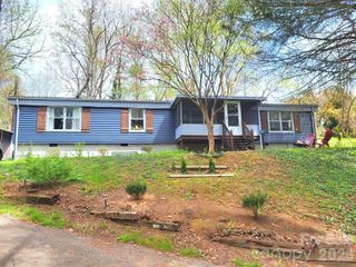 41 W Skyland Circle, Woodfin, NC 28804