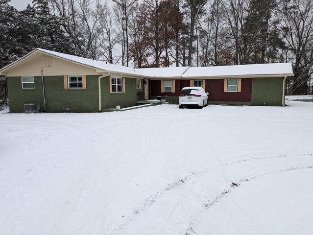 1535 Dawnville Beaverdale Road, Dalton, GA 30721