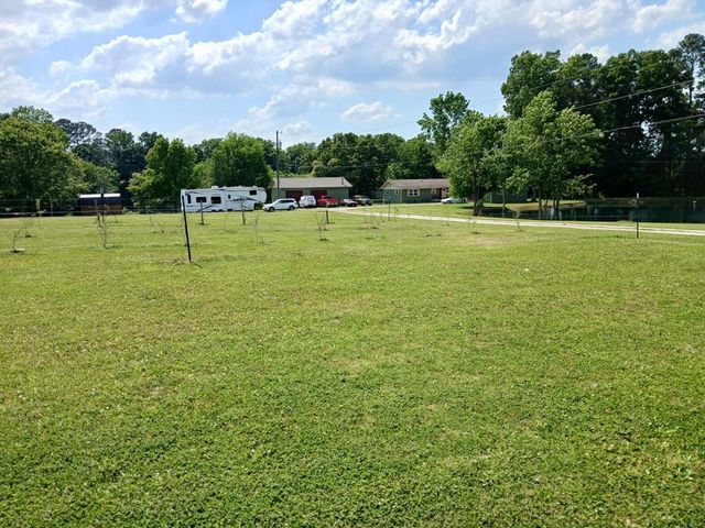 1535 Dawnville Beaverdale Road, Dalton, GA 30721