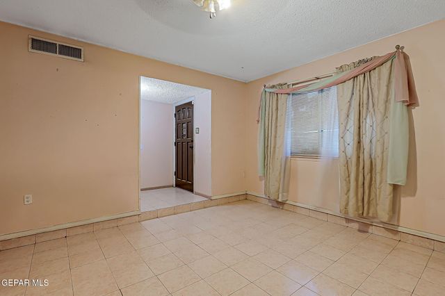 7925 Broadway Drive, El Paso, TX 79915