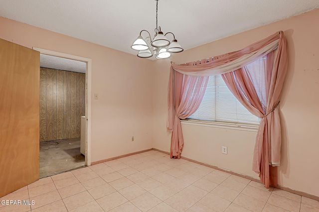 7925 Broadway Drive, El Paso, TX 79915