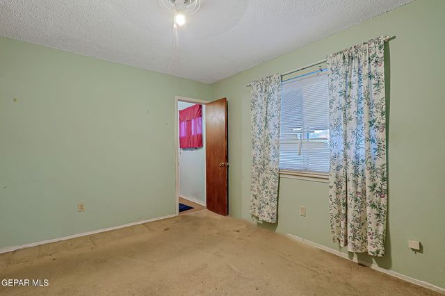 7925 Broadway Drive, El Paso, TX 79915