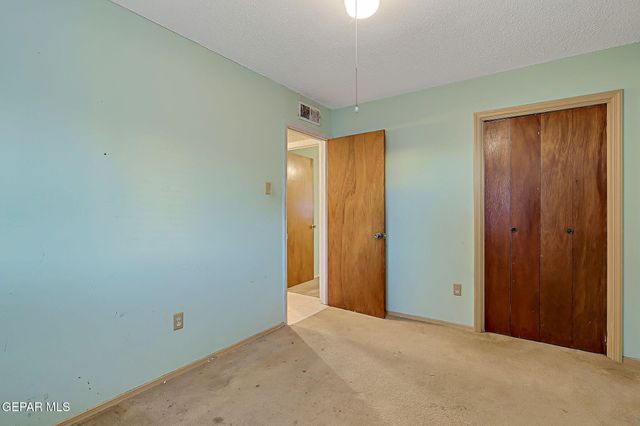 7925 Broadway Drive, El Paso, TX 79915