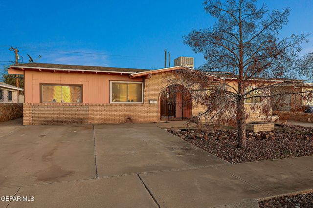 7925 Broadway Drive, El Paso, TX 79915