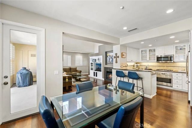 234 Lonetree, Irvine, CA 92603