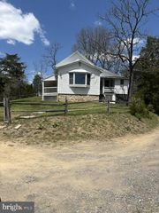 306 TONYS HOLLOW, Stephens City, VA 22655