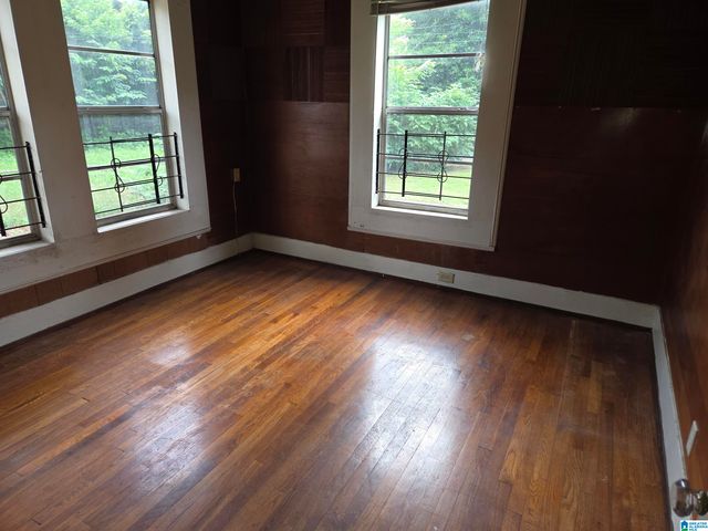 1240 18TH STREET SW, Birmingham, AL 35211