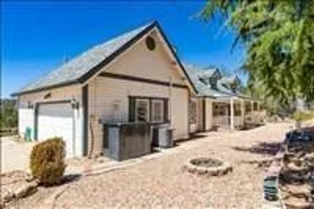 30435 Horsethief Drive, Tehachapi, CA 93561