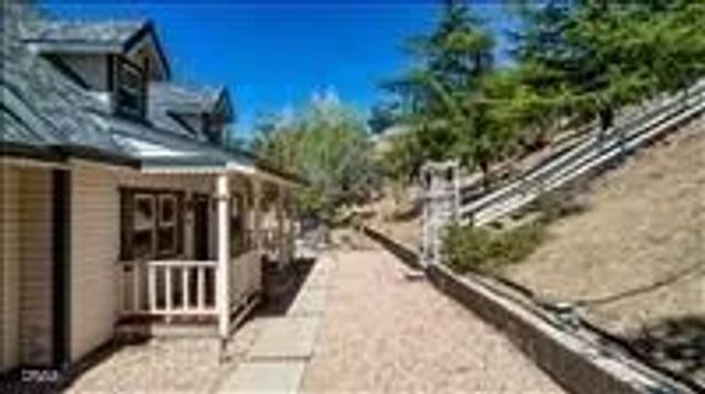 30435 Horsethief Drive, Tehachapi, CA 93561