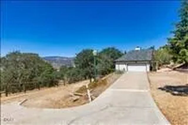 30435 Horsethief Drive, Tehachapi, CA 93561