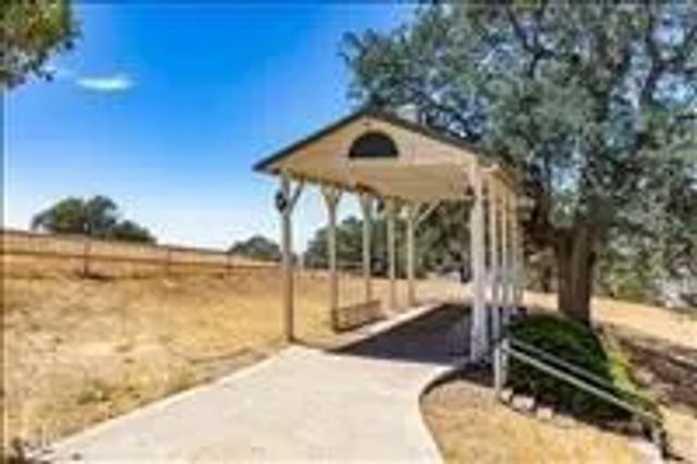 30435 Horsethief Drive, Tehachapi, CA 93561