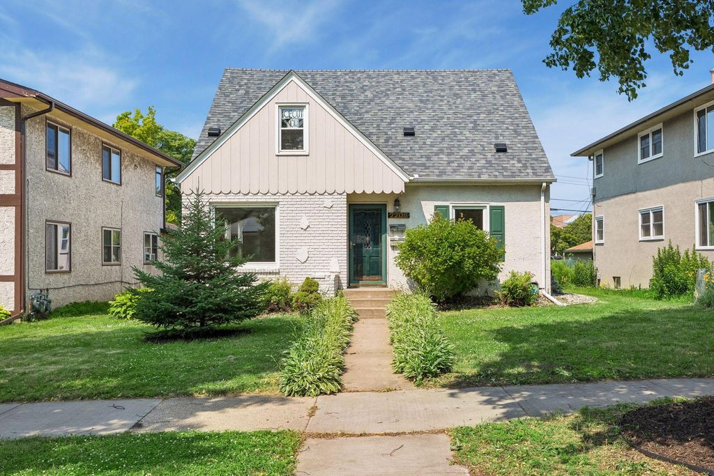 2206 Arthur Street NE, Minneapolis, MN 55418 — exterior