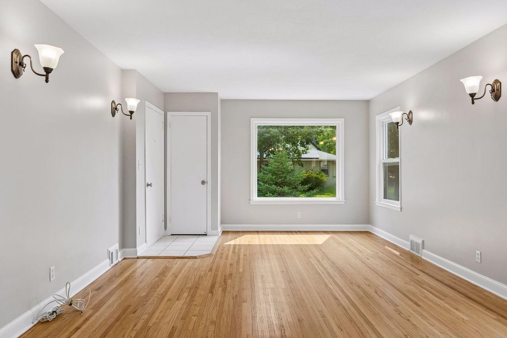 2206 Arthur Street NE, Minneapolis, MN 55418 — photo 3