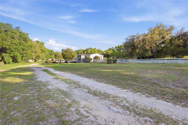 13841 NE JACKSONVILLE ROAD, Citra, FL 32113