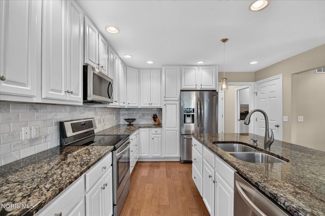 25136 Rocky Harbour Drive, Perrysburg, OH 43551