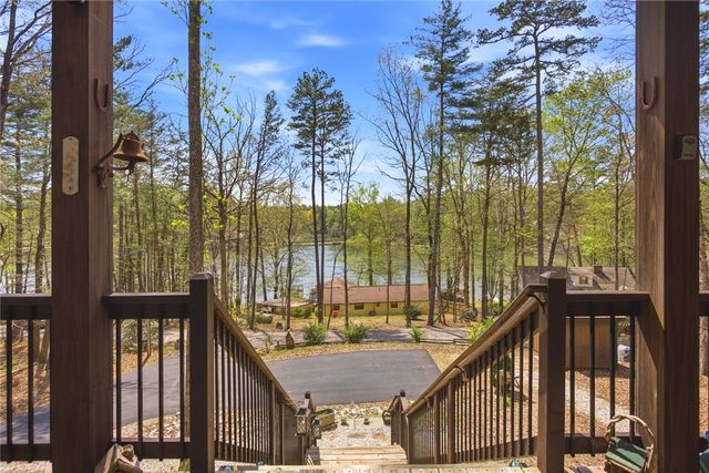 116 Wren Road, Mountain Rest, SC 29664