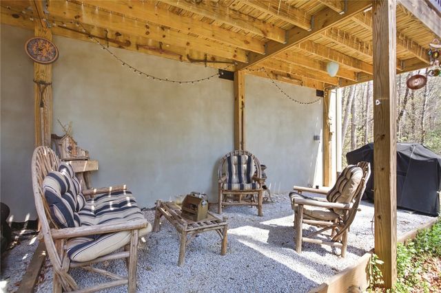 116 Wren Road, Mountain Rest, SC 29664