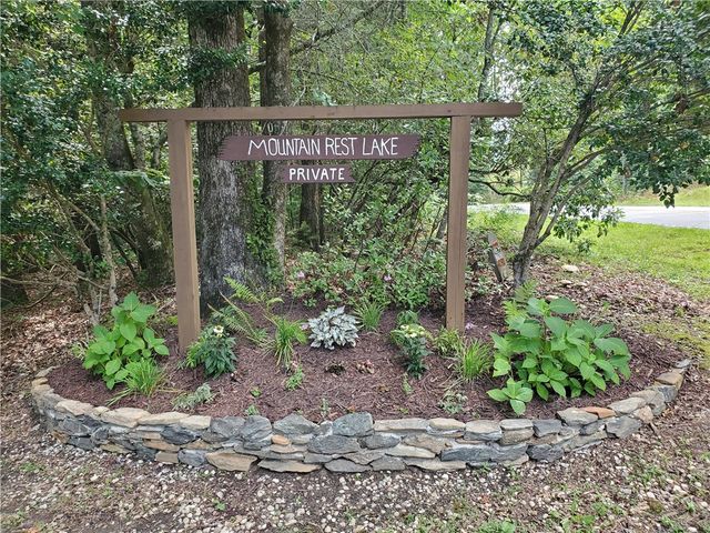 116 Wren Road, Mountain Rest, SC 29664