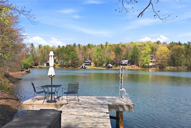 116 Wren Road, Mountain Rest, SC 29664