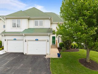 1841 Woodland CIRCLE #12-04, Lake Geneva, WI 53147