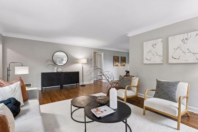 6021 Wooddale Avenue, Edina, MN 55424