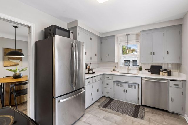 6021 Wooddale Avenue, Edina, MN 55424