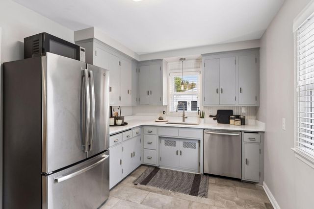 6021 Wooddale Avenue, Edina, MN 55424