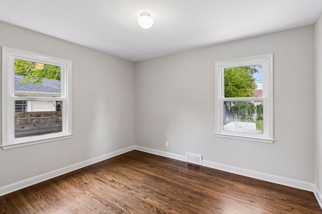 6021 Wooddale Avenue, Edina, MN 55424