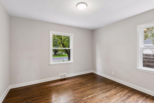 6021 Wooddale Avenue, Edina, MN 55424