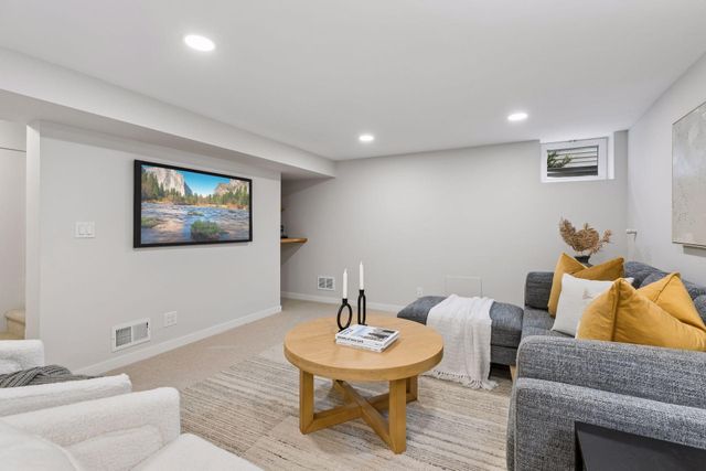 6021 Wooddale Avenue, Edina, MN 55424