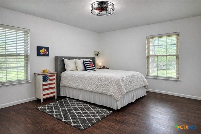 890 E Highway 21, Bastrop, TX 78602