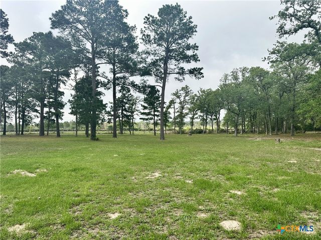 890 E Highway 21, Bastrop, TX 78602
