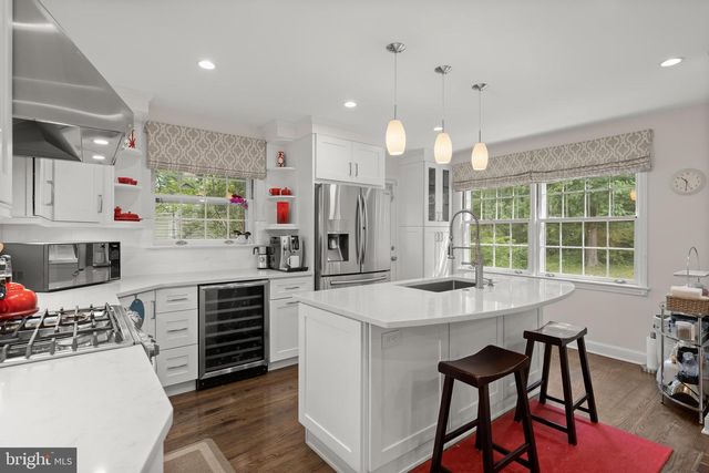 6709 PEMBERTON ST, Bethesda, MD 20817