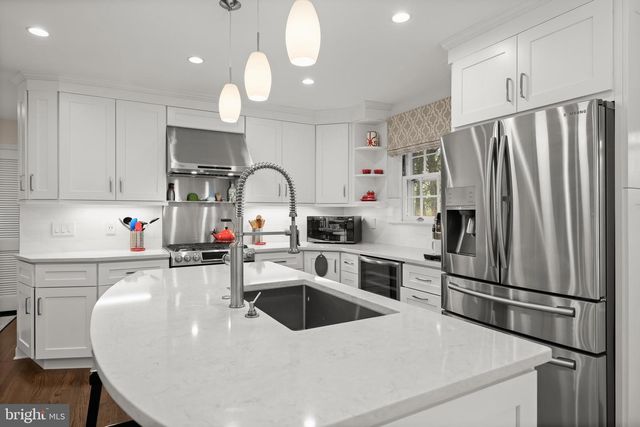 6709 PEMBERTON ST, Bethesda, MD 20817