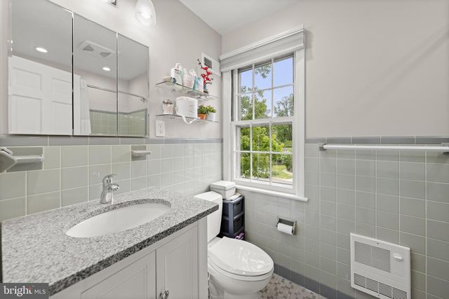 6709 PEMBERTON ST, Bethesda, MD 20817