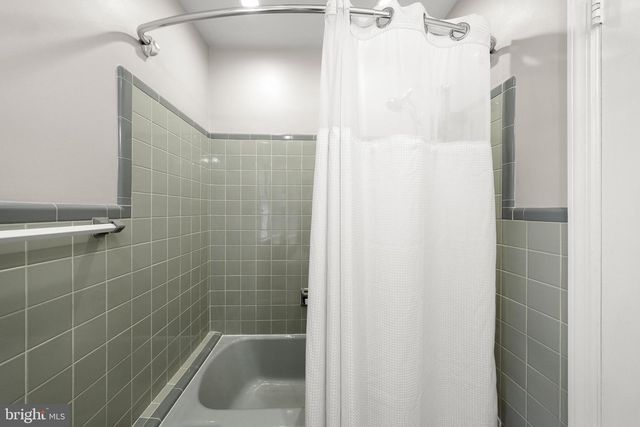 6709 PEMBERTON ST, Bethesda, MD 20817