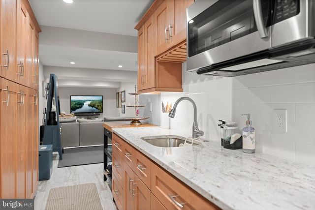 6709 PEMBERTON ST, Bethesda, MD 20817