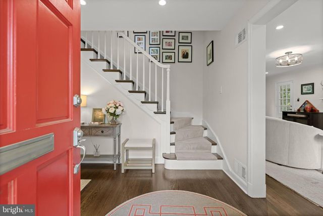 6709 PEMBERTON ST, Bethesda, MD 20817