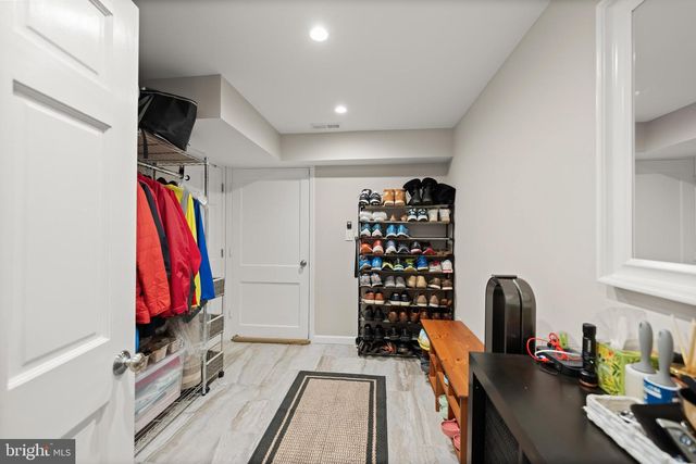 6709 PEMBERTON ST, Bethesda, MD 20817