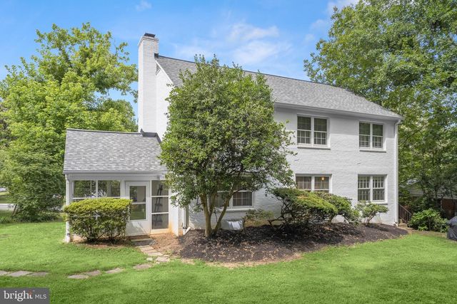 6709 PEMBERTON ST, Bethesda, MD 20817