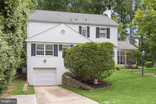 6709 PEMBERTON ST, Bethesda, MD 20817