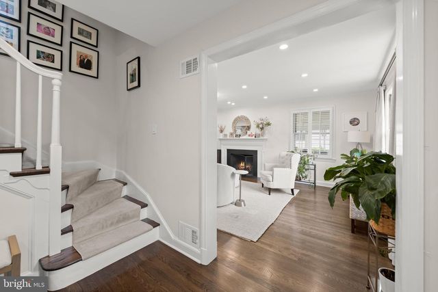6709 PEMBERTON ST, Bethesda, MD 20817