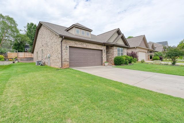 770 Charleston Place, Duncan, SC 29334