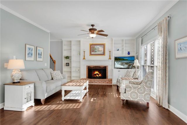 5589 Hedge Brooke NW Drive, Acworth, GA 30101